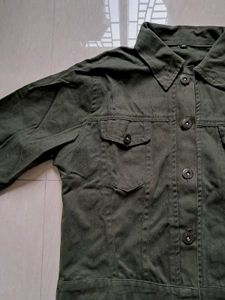 Olive Green Cropped Denim Jacket🫶🏽🤍💚