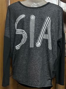 SIA Graphic Top