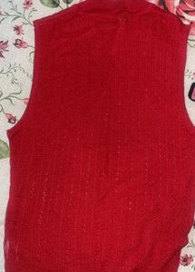 Red Sleeveless Top In Net