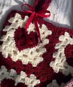 Crochet Heart Tote Beg