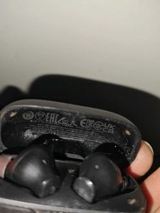 jbl Airbuds not working