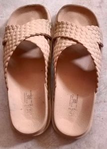 zudio basic flipflops