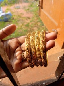 GOLDEN BANGLES