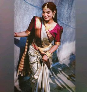 Elegant Silk Saree with Gold Details