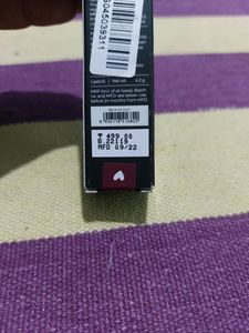 Plum Matterrific Lipstick - 139 Haute Shot.