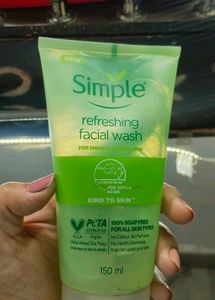 Simple Refreshing Facial Wash