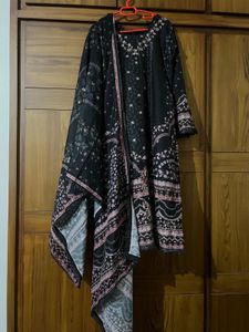 Elegant Black Embroidered Kurti