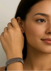 ✨ Statement Spiral Hoop Bracelet ✨