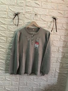 Embroidered Grey Pullover🇺🇸