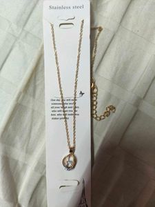 Elegant Pendant Necklace