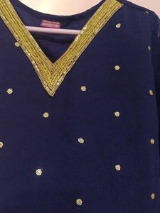 Elegant Navy Blue Embellished Kurta