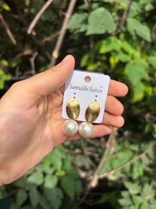 Pearl Drop Earrings