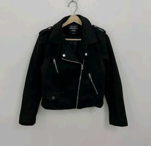 5 Jackets ( Suede And Leather Material)