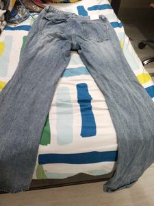 New Trendy Jeans... Never Wore...