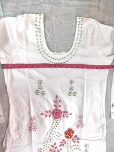 White Beautiful Cotton With Wonderfull Kadha