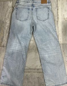 Light Wash Wide Leg Jeans