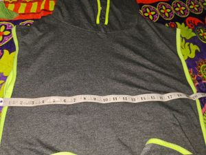 Free DeliverySleeveless Hoodie Tunic Top