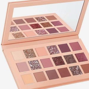 Huda Beauty Eyeshadow Palette