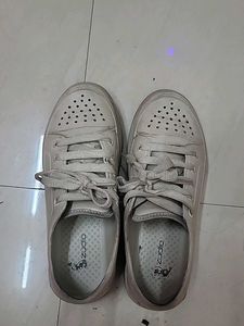 Zudio Off-White Casual Shoes