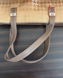 SMALL VINTAGE  HANDBAG