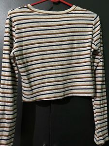 fitted trendy top 😘