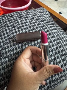 Maybelline - Mesmerizing Magenta