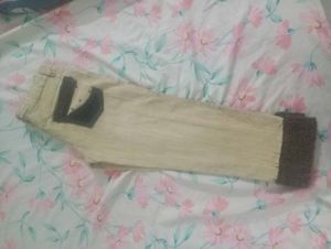 Vintage Capris with Unique Detail