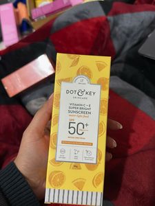 Dot & Key Super Bright Sunscreen SPF 50