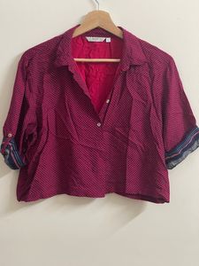 Crop Shirt In Size Large