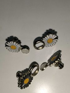 Daisy Flower JEANS TIGHTENER[1]