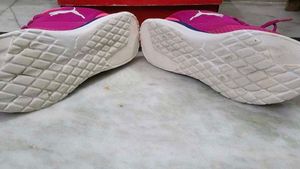 Puma Pink Sports Shoes