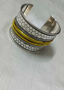 Unique Handcuff bracelet!
