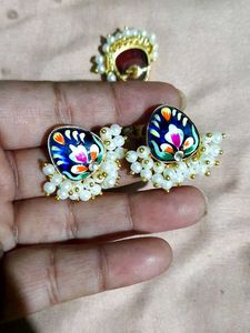 Combo of coral bangle and tanjore earrings