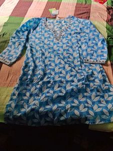 Blue Leaf Print Tunic Top