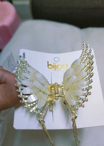 Beautiful Big Butterfly With Diamond Hair Clutch