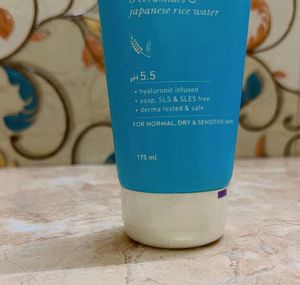 Dot &amp; Key Face Wash