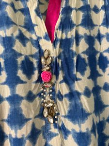 Pakistani Lace Kurti With Kundan Button