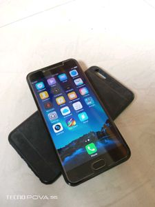 Vivo V5s 4/64GB Black 120Hz