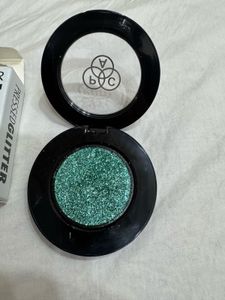 Green Glitter Eyeshadow