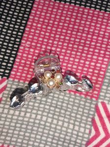 Pearl Embellished Hair Claw