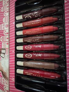 Lip Crayon | Smooth Glide, Bold Vibe ✨