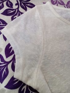 Letticil, Very Stylish Ti Shirt With Top
