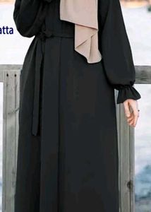 A Long Black Dress/Gown