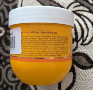 Mamaearth Ubtan Body Scrub