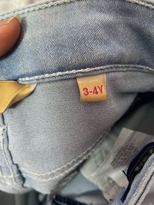 Cute Light Wash Denim Jeans