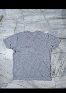 T-Shirt Bundle - Variety of Colors ( 5 t-shirt )