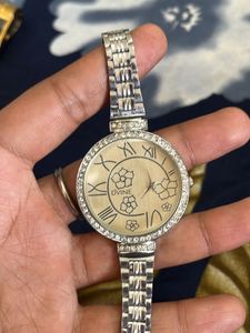 Dvine Beautiful Ladies Watch