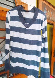 Striped V-Neck Long Sleeve Tee