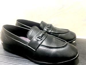 Classic Black Leather Loafers