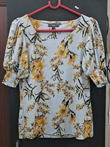 Code By Lifestyle Floral Print With Puff Sleeves